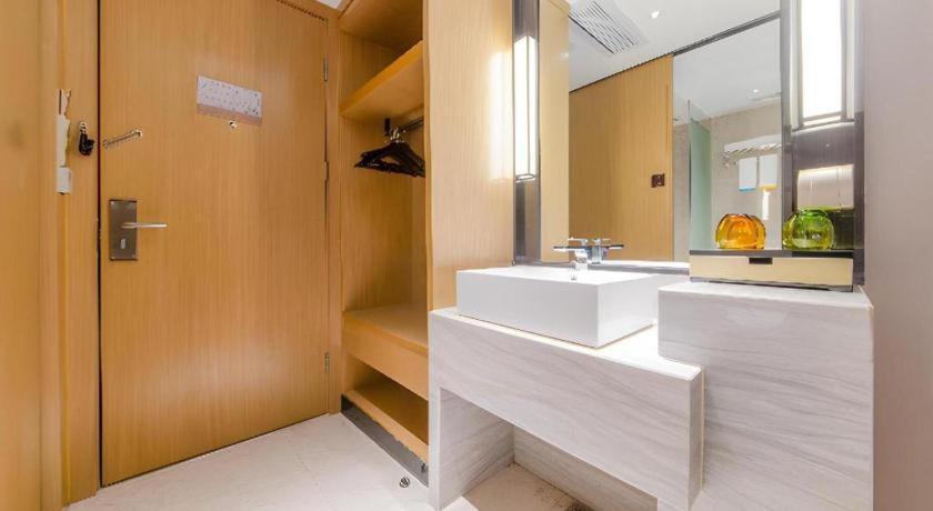 City Comfort Inn Guangzhou Shixi Metro Station Pazhou Exhibition Buitenkant foto